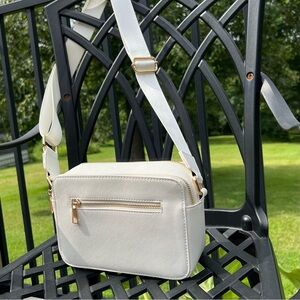 White Purse, wide adjustable strap, gold hardware